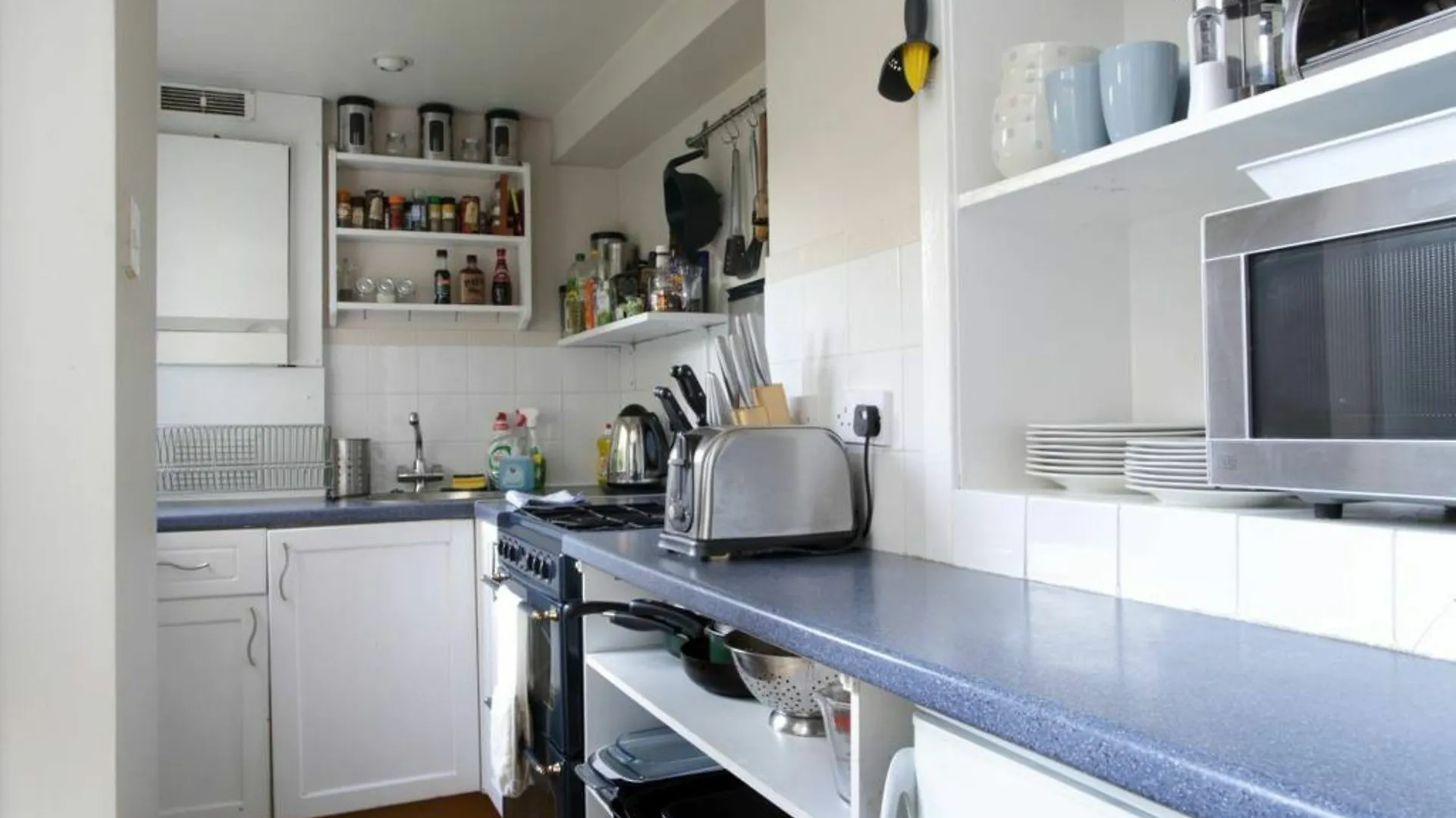 Central 2 Bedroom Flat With Garden Edinburgh Apartment