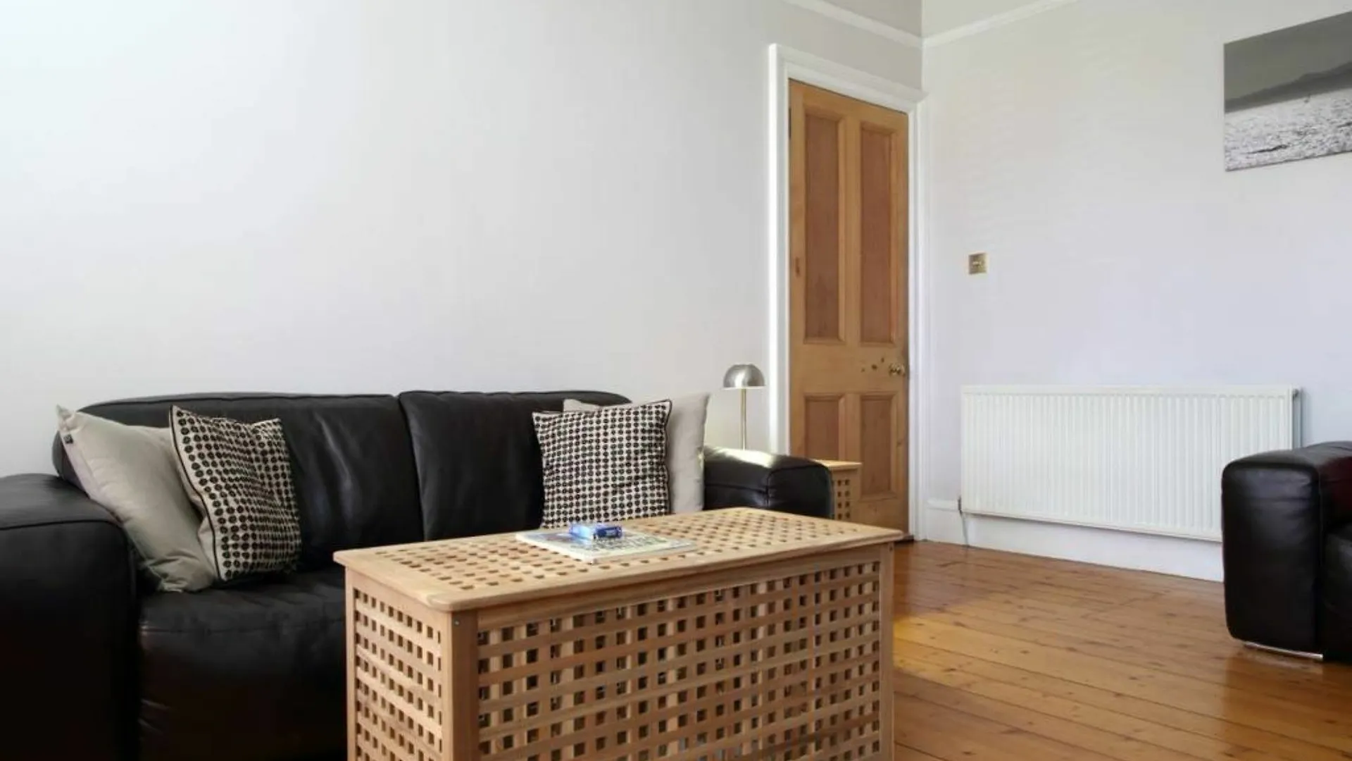 Apartment Central 2 Bedroom Flat With Garden Edinburgh