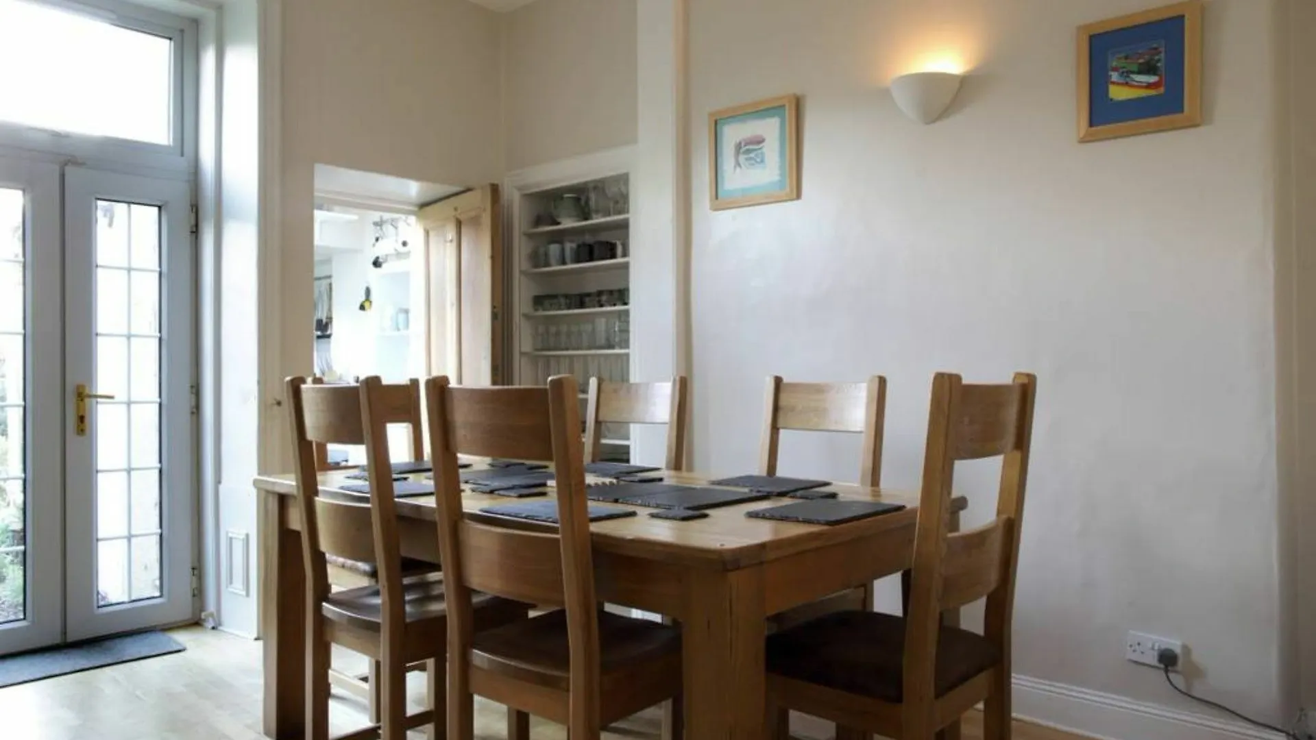 Central 2 Bedroom Flat With Garden Edinburgh United Kingdom